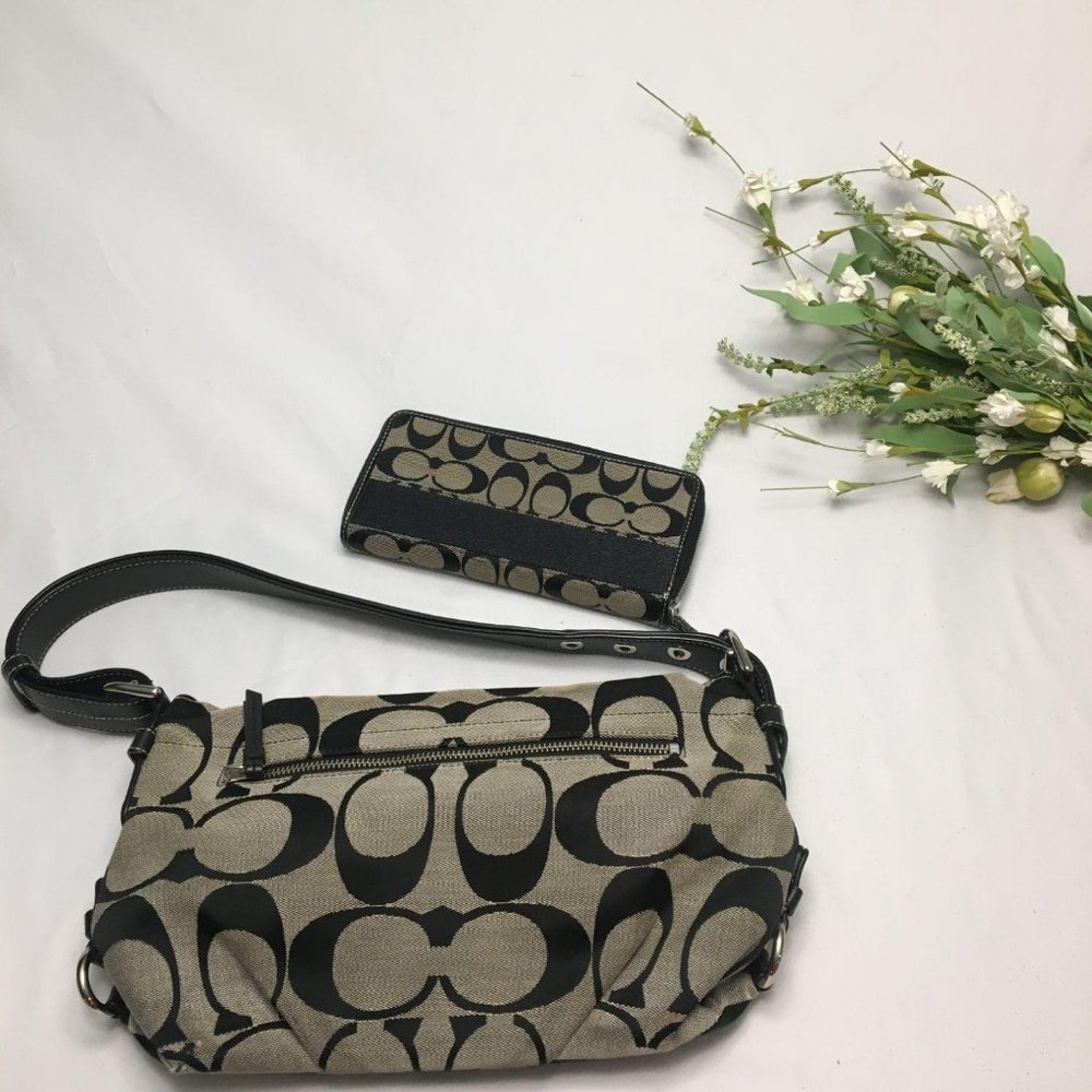 AUTHENTIC Coach Shoulder Bag Monogram & Wallet